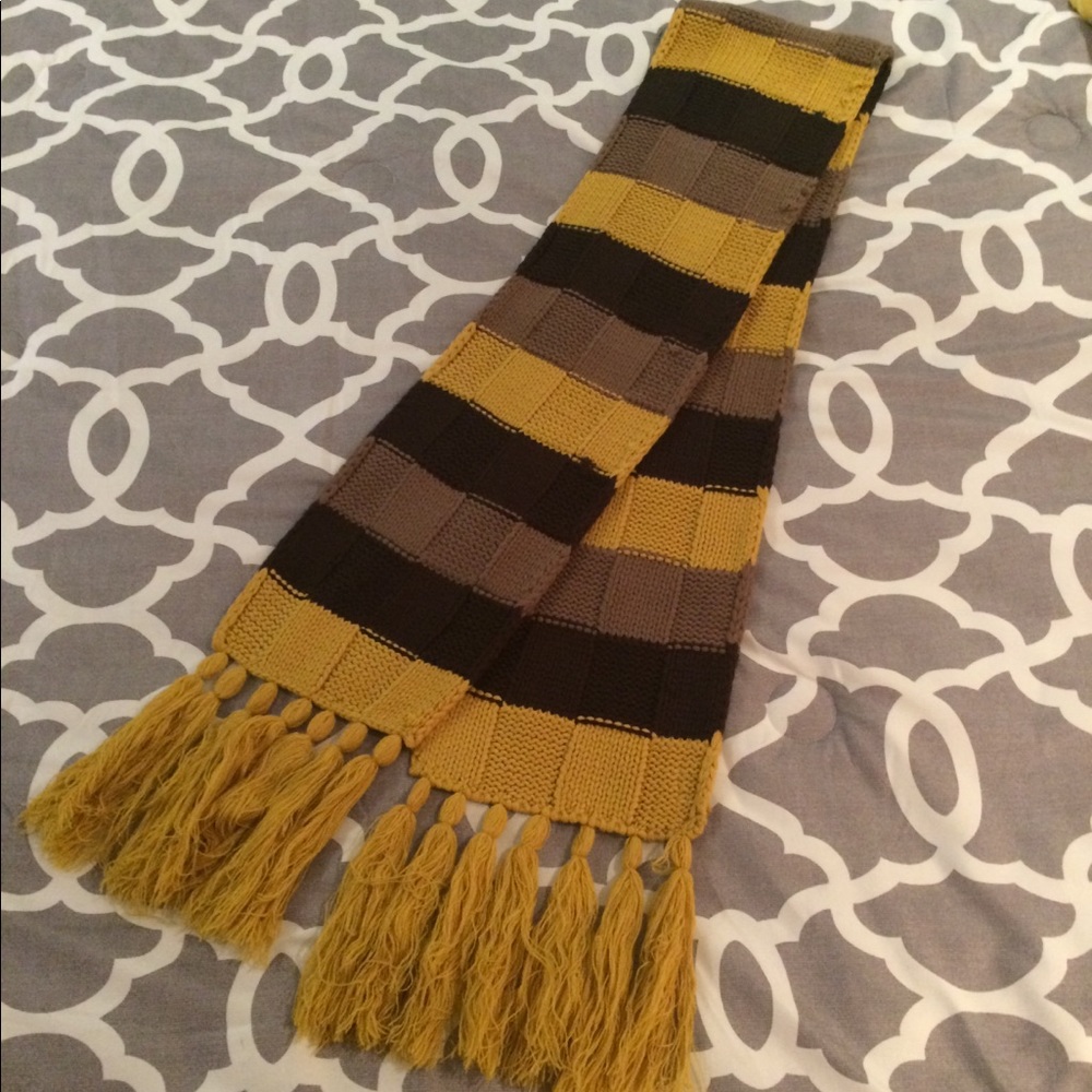 Knitted Scarf 🧣